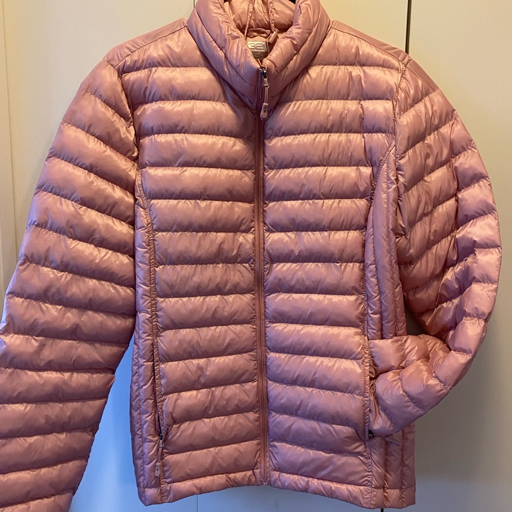 NWOT 32 Degrees // Lightweight Puffer